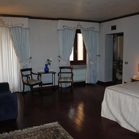 Hotel Locanda San Giacomo Agliano Terme Zimmer foto